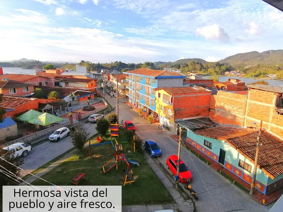 Guatape Apartamento Vista Al Embalse Exteriör bild